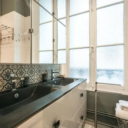 Appartamento Beautiful Next To Invalides Parigi