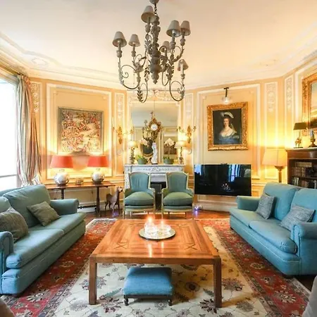 Beautiful Next To Invalides * Parigi